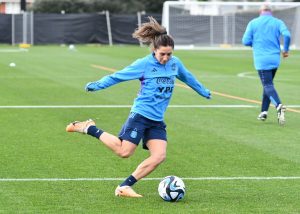 Argentina se entrenó pensando en el partido clave ante Suecia del próximo miércoles