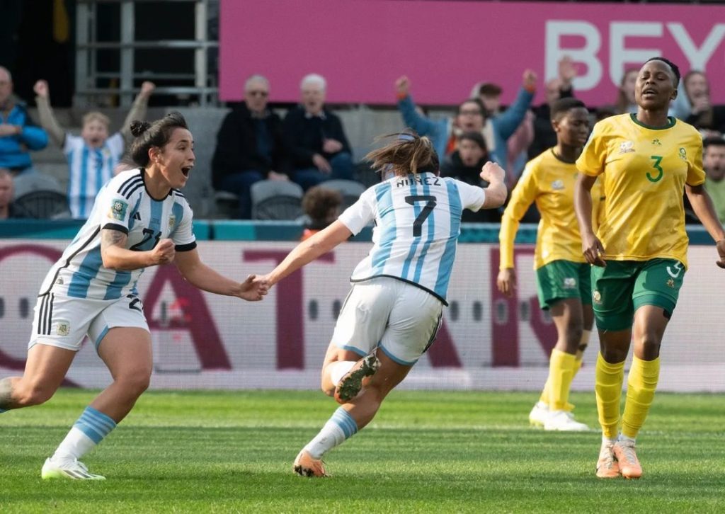 Érica Lonigro, de Rosario al Mundial: la historia de vida y la emoción de la familia por el debut