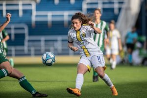 Si no se ve, no existe: Lara López, goleadora de Central, comenzó jugar al fútbol cuando vio a la Selección Argentina en el Mundial femenino de Francia