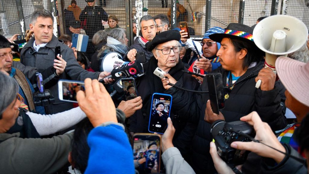 El Tercer Malón de la Paz recibió el respaldo del Nobel Pérez Esquivel