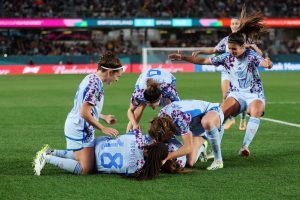 España y Japón ganaron y clasificaron a los cuartos de final del Mundial femenino