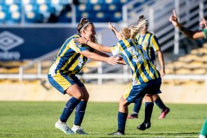 Se viene la tercera: debuta River y Central juega el lunes en el Gigante de Arroyito