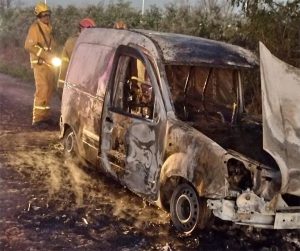 Apareció quemado en Capitán Bermúdez el utilitario desde el que balearon a una pareja en Carcarañá