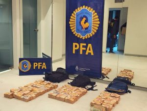 Atraparon al "Negro", brasileño que con su familia lavaba millones con criptomonedas y hasta vinos