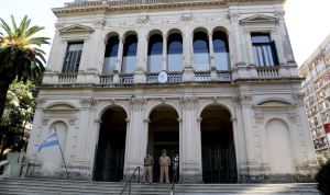 Desde Estados Unidos mantenía en servidumbre a una mujer correntina