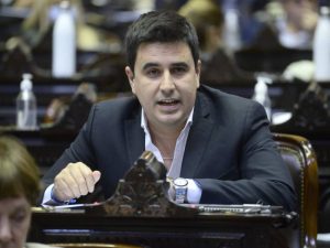 Insólito: diputado del PRO denunció a su par Toniolli por "bajarle un diente" a un policía