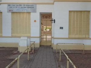 Funes: encontraron una vaina en la ventana de una escuela y se activaron protocolos de seguridad