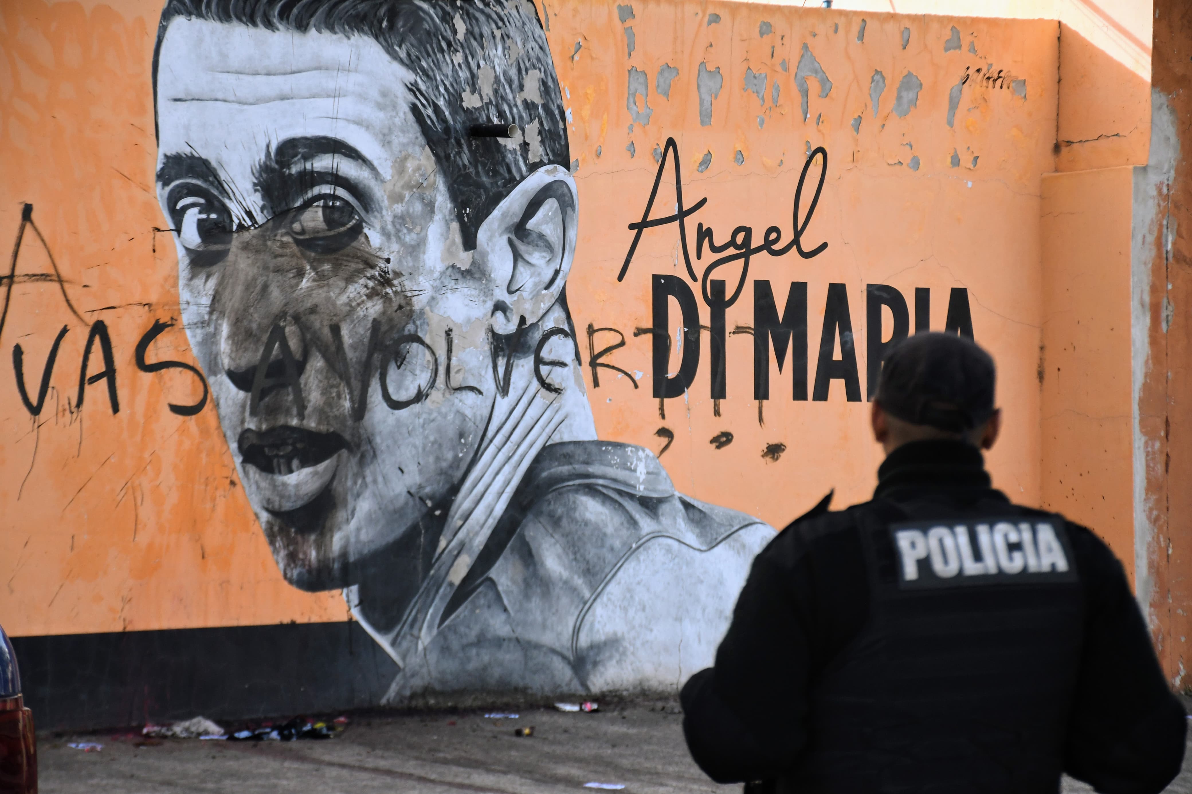 Vandalizaron el mural de homenaje a Di María en el club donde se inició, El Torito de Parque Field – Diario El Ciudadano y la Región