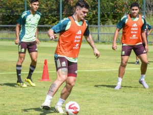 Lucas Martínez Dupuy perdió terreno en Central, pero la rompe en la selección de México