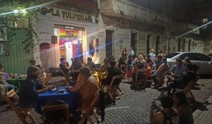 Dónde queda el nuevo bar y espacio de coworking gestionado por lesbianas en Rosario