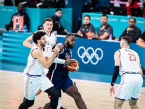 Debut de Dream Team: Estados Unidos superó a Serbia