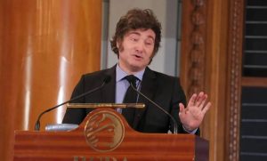 Pese a las críticas de Milei, el mercado sigue exigiendo un programa para salir del cepo cambiario