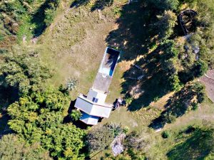 De quién es el caserón amurallado con terraplenes en los terrenos isleños usurpados a Rosario