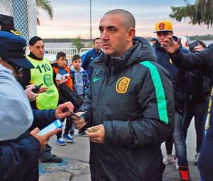 Balearon a Pillín Bracamonte a la salida del clásico