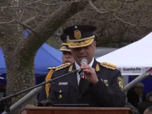 Sorpresa en el discurso del jefe de Policía: bajó "mano dura con los delincuentes, los cacos y los harrys"