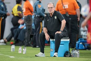 Uruguay recibe a Ecuador en el que podría ser el último partido de Marcelo Bielsa