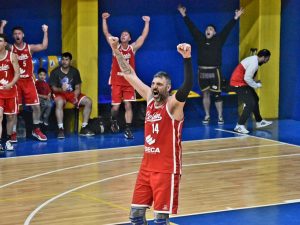 Ciclón empató el playout y será un martes a pura definición