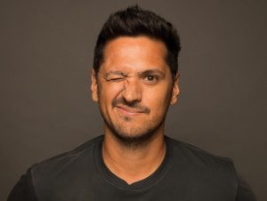 Fabri Ballarini presenta "Me hackearon el cerebro" en el Centro Cultural Fontanarrosa