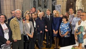 Macron visitó la iglesia donde Alfredo Astiz conoció a las monjas francesas que después fueron secuestradas y desaparecidas