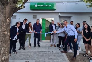 El banco de Santa Fe inauguró nuevos cajeros automáticos en plan de profundizar su despliegue territorial en la provincia