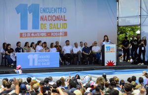 CFK en Rosario: No es un Estado ideal, pero hay que reconstruirlo con mayor eficiencia y cercano a la gente