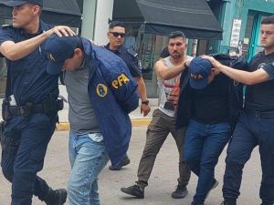 Complejo ardid al descubierto: un policía federal simuló un allanamiento para robar una financiera