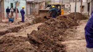 Tras definirlo como un “antro de corrupción”, el gobierno nacional disolvió el ente encargado del acceso al agua potable