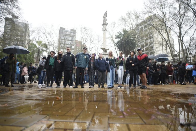 Primera ronda de Nietes en Rosario.