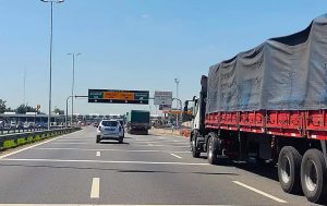 Se anunció la suba de peajes en rutas nacionales y autopistas, incluida conexión Rosario-Victoria: a cuánto se van