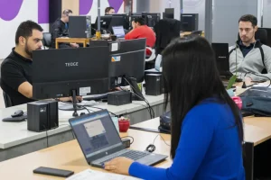 El gobierno oficializó un nuevo aumento para los trabajadores del Estado