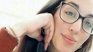 Denuncian que una joven fue "instigada" por su ex pareja para quitarse la vida: la Justicia le había quitado la tenencia de sus tres hijos