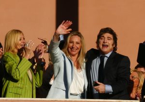 Yuyito González, con el boleto picado: ¿el noviazgo con Milei ya es historia y el anuncio de la ruptura se hará en unos días?