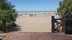 Un buen consejo: tres playas tranquilas de la Costa Atlántica para quitarte el estrés por completo