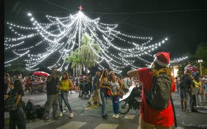 Se viene el clásico encendido del arbolito de Navidad en la rotonda de Pellegrini y Oroño