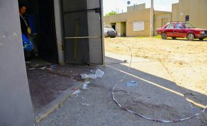 Llegaron en bicicleta hasta una casa de barrio Toba y asesinaron a balazos a un hombre de 30 años