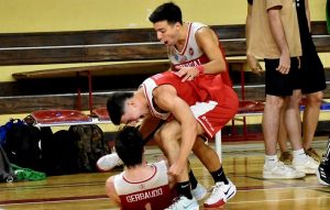 Provincial ganó un partidazo y quedó a un paso del título del básquet rosarino