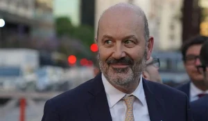 El gobierno despidió a 100 trabajadores de la Defensoría del Público de Servicios de Comunicación Audiovisual