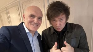 Traje a medida: Banco Central da premio millonario a Espert luego de controvertido cambio en reglas de juego