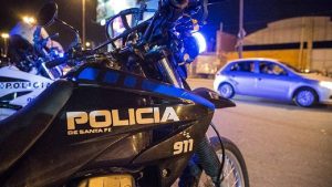 "Poné que la encontramos en el techo y listo": la discusión de los cuatro policías imputados por plantar un arma y otros delitos