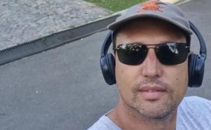 Murió el adolescente que mató a su padre y atacó al resto de su familia