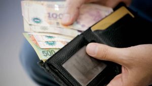 No hay plata que alcance: una familia tipo necesitó ingresos por más de 1 millón de pesos para no ser pobre en noviembre