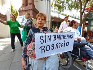 Por las deudas de Rosario, por una ciudad sin barreras, hubo movilización en el Día Internacional de las Personas con Discapacidad