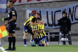 Sufre mucho en el Monumental: Central tiene malos antecedentes cuando le toca visitar a River