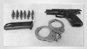 Condenaron a un agente de la Federal y a un cómplice que con una falsa orden judicial intentaron robarse el dinero de una financiera