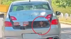 Un juez de Catamarca llevó a su hija en el baúl del auto porque "se había quedado sin lugar": tuvo que pedir perdón