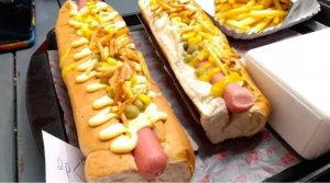 Comer en la playa en Mar del Plata: cuánto cuesta un pancho y una gaseosa en el verano 2025