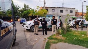 Una adolescente de 15 años fue demorada como sospechosa del crimen de otra joven en barrio Ludueña