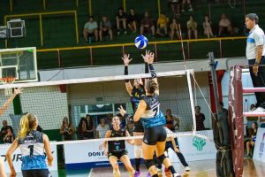 Arrancó el finde: Sonder superó a Normal 3 en emotivo duelo y Náutico cayó ante Villa Dora