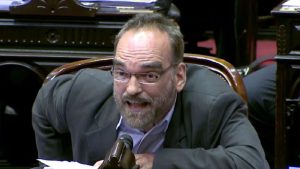 Fernando Iglesias se aleja de Mauricio Macri: "No es autoritario no tratar el Presupuesto en extraordinarias"