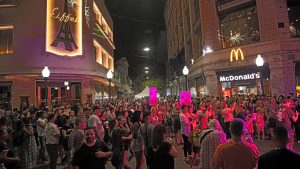 Noche en mi Barrio llega en febrero a Fisherton y Tiro Suizo y en marzo se viene la primera Noche de Peatonales